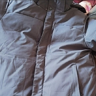 寒潮来袭棉服：冬日温暖的均衡守护
