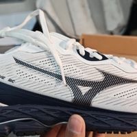 我的年度“竞训搭子”：美津浓WAVE RC 25新款