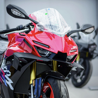 张雪 500RR 和川崎 ZX-4R 做对比？国产与进口课代表之战！