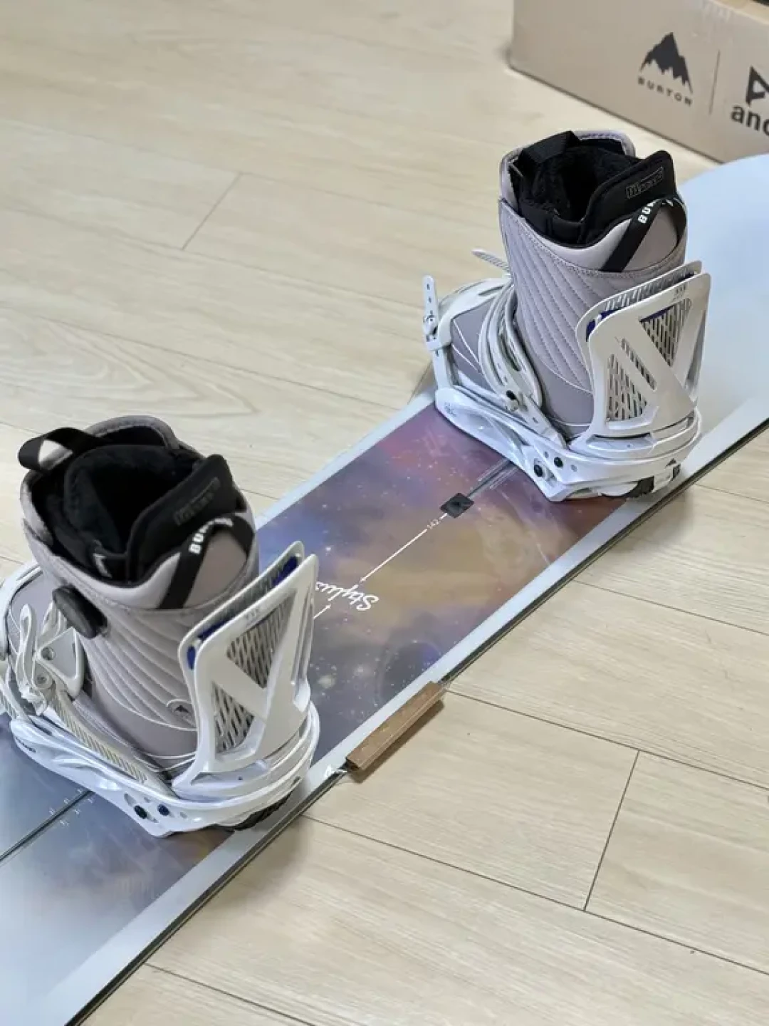 Burton滑雪入门:颜值与性能的优选方案