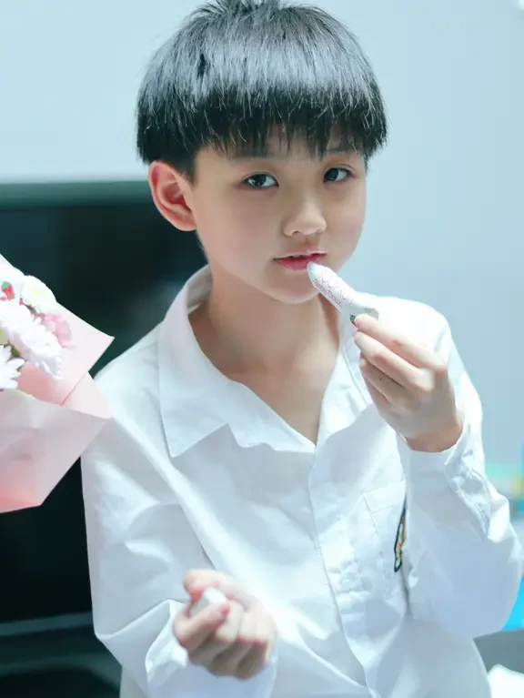 人类幼崽的伪素颜神器！🍓姨姨太会送了！