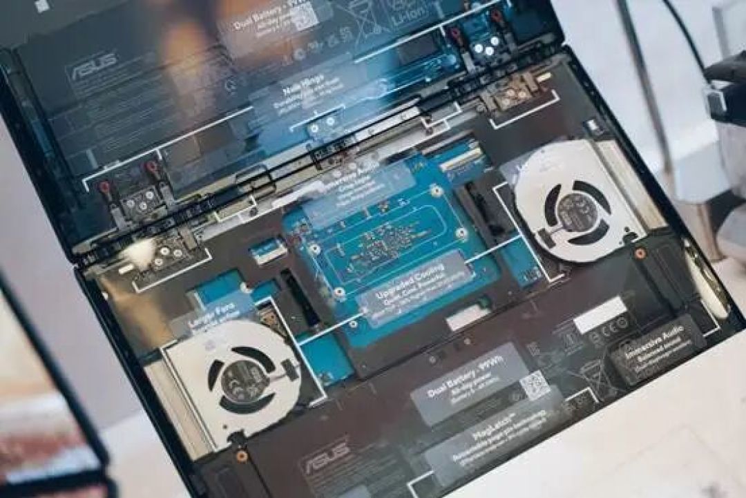 超轻薄与形态革新:CES 2026上的Panther Lake新机