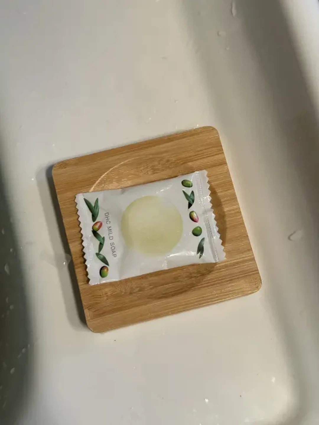 DHC洁面皂实测:哪款最适合混干皮?