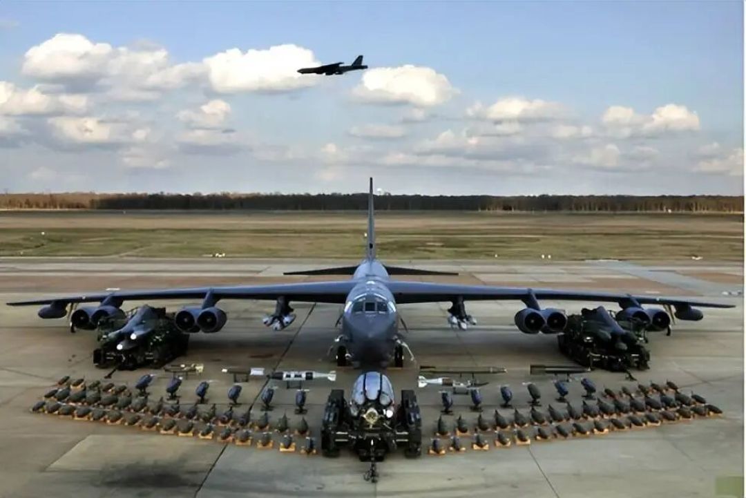 B-52轰炸机的百年传奇与长寿之道
