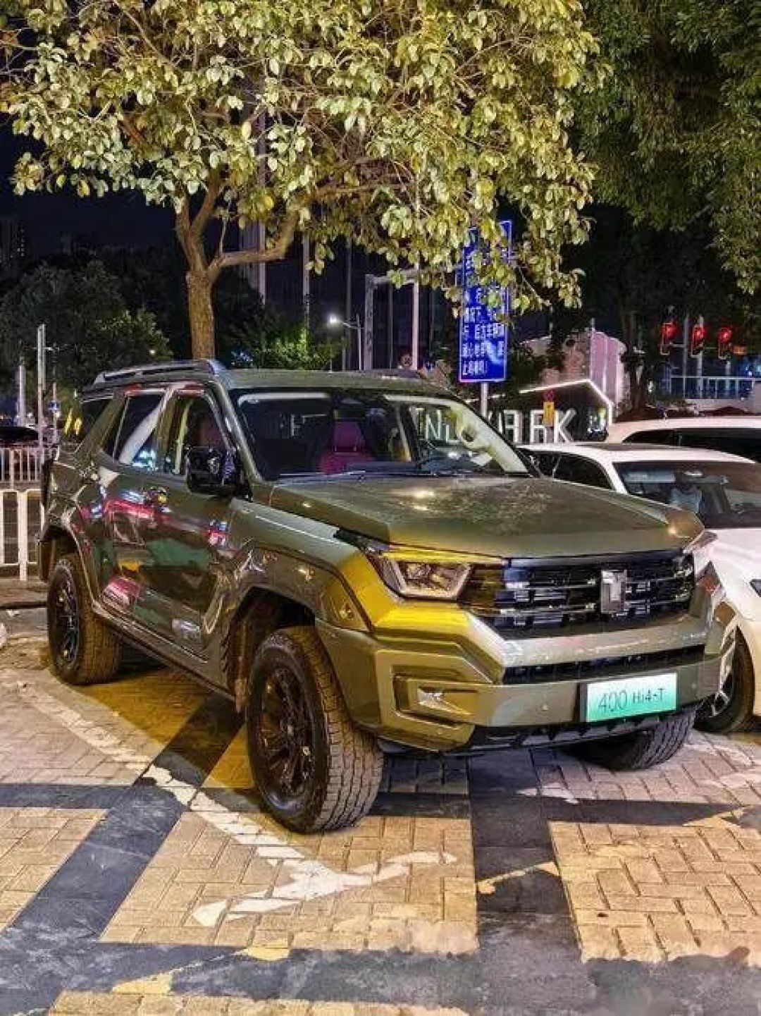 坦克400 Hi4-T,30万级混动越野搅局者
