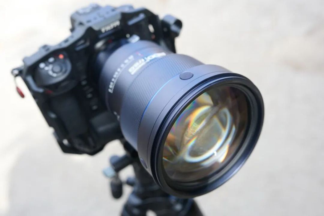 老蛙200mm f/2镜头:焦外猛兽的深度评测