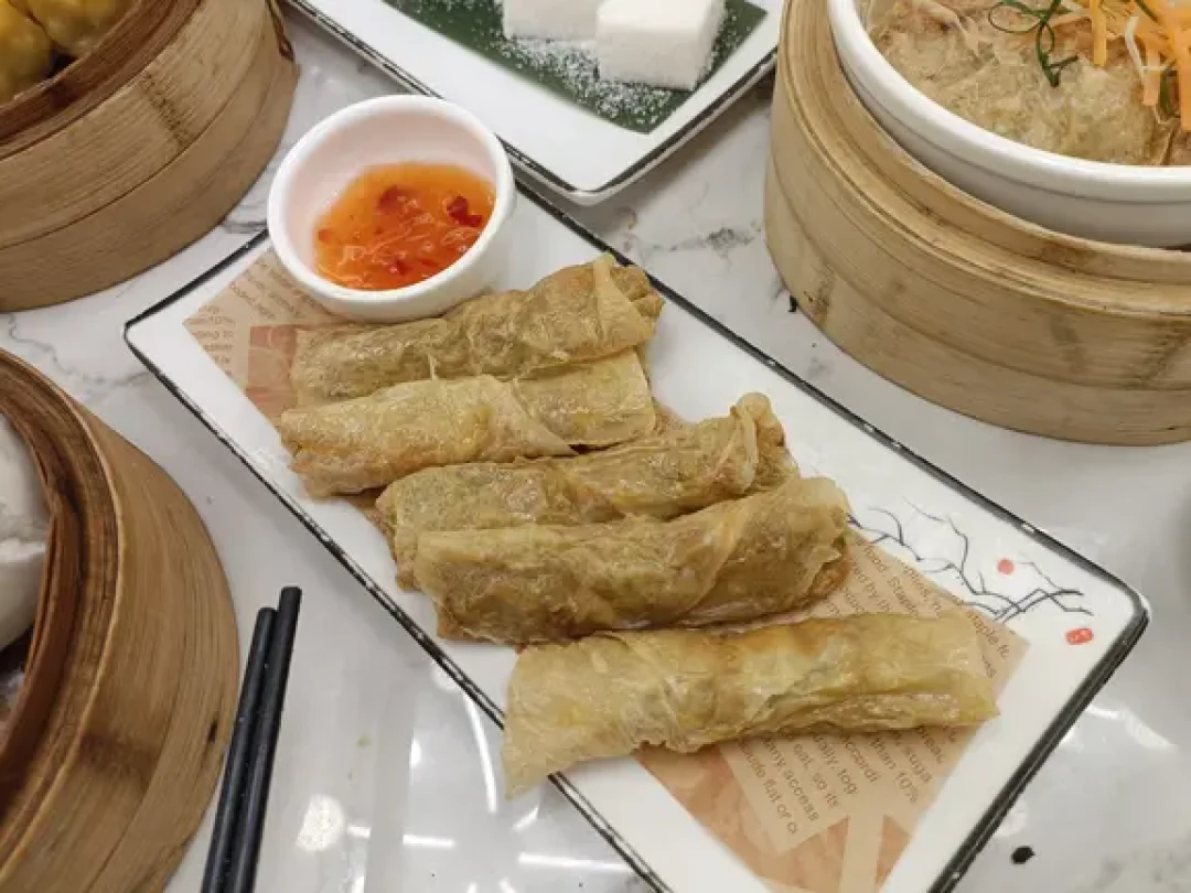 广州早茶彩点探店:人均50元吃撑体验