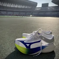 美津浓Hyperwarp Pure初体验：140g速度训练鞋