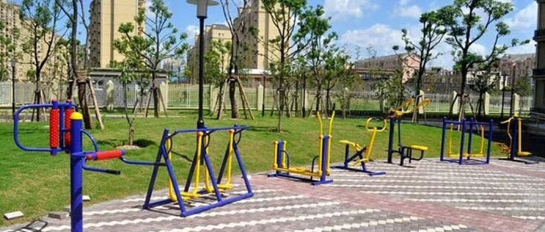 解锁小区免费健身，高效利用楼下的宝藏器材