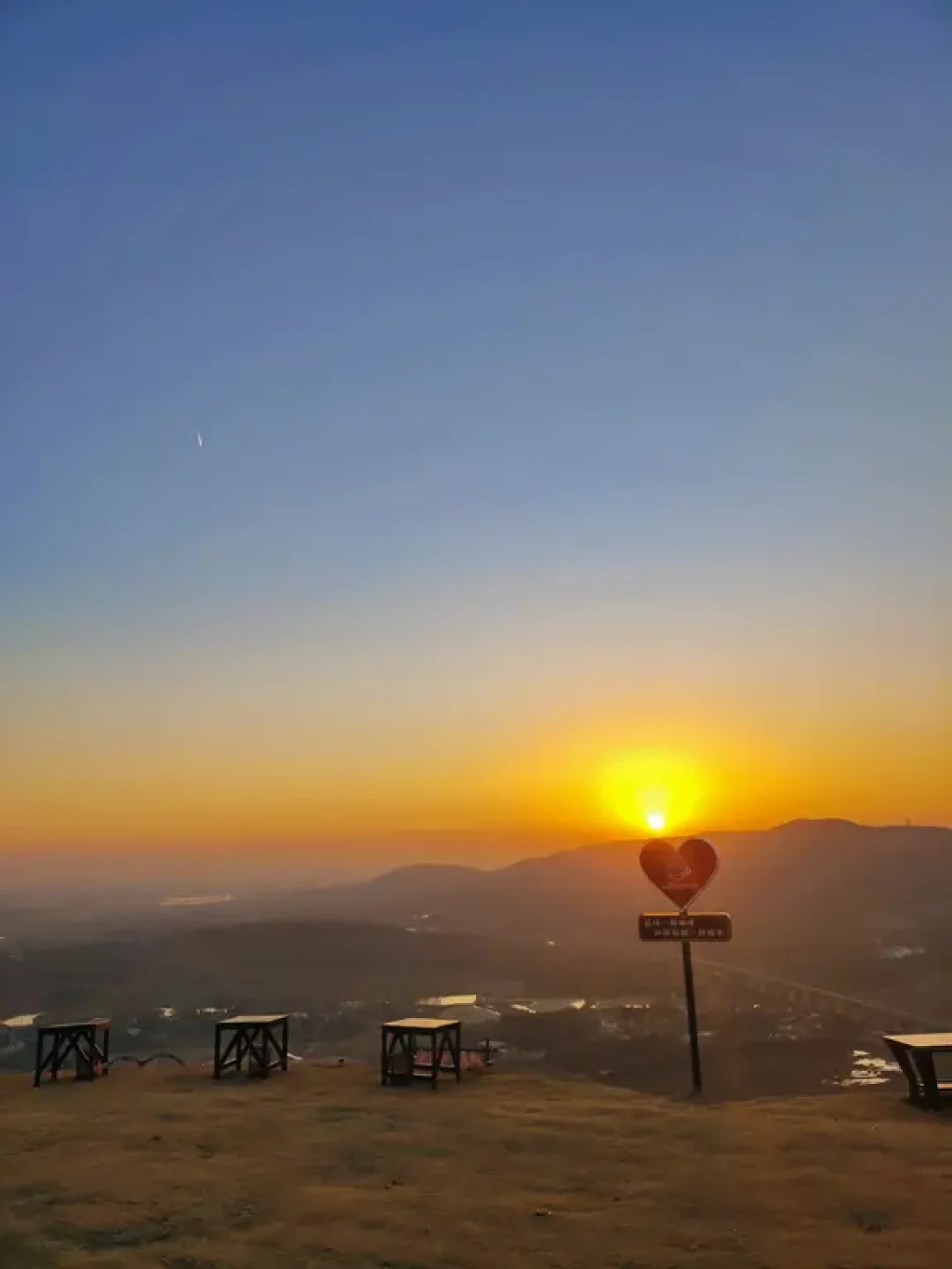 合肥山顶咖啡厅,巢湖270°观景指南