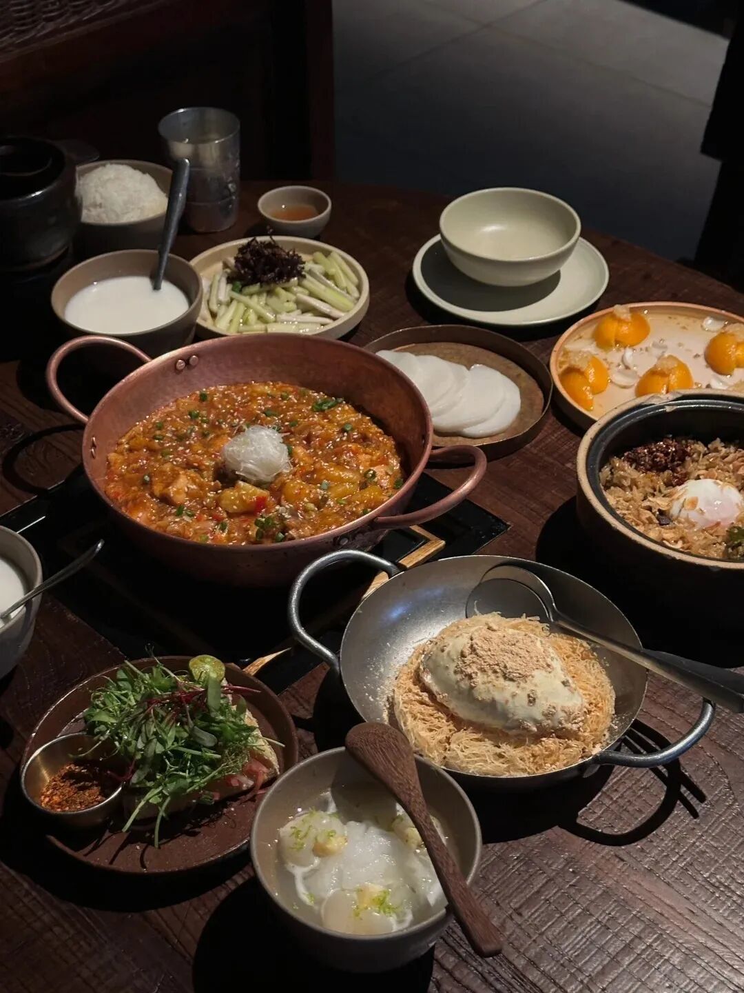 漂亮饭现象:当餐饮成为社交货币