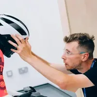 55款头盔风洞实测：昂贵与气动皆非唯一标准