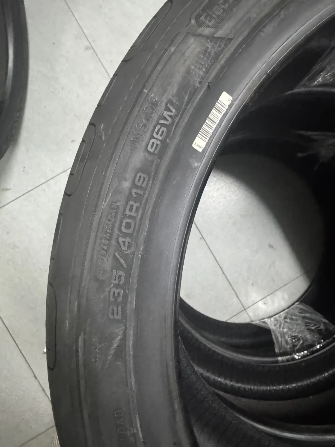 Model 3 Performance换胎怎么选?一篇看懂