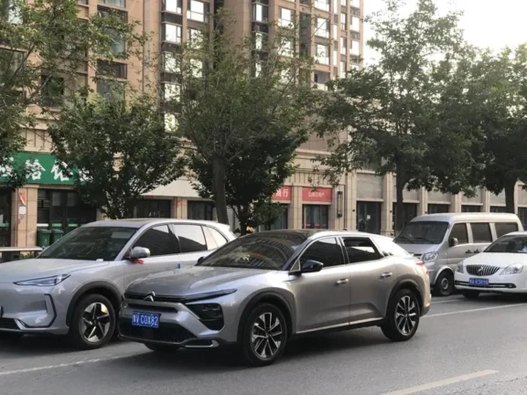 雪铁龙凡尔赛一年使用体验：油耗与顿挫实测