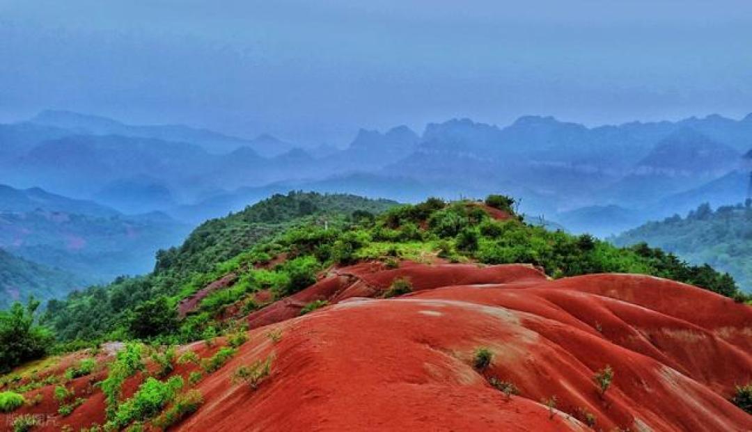 陕北丹霞秘境:独享190倍张掖的赤色奇观