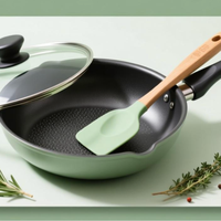 新型无氟不粘锅更健康还是传统锅具更安全？1000+用户观点大PK