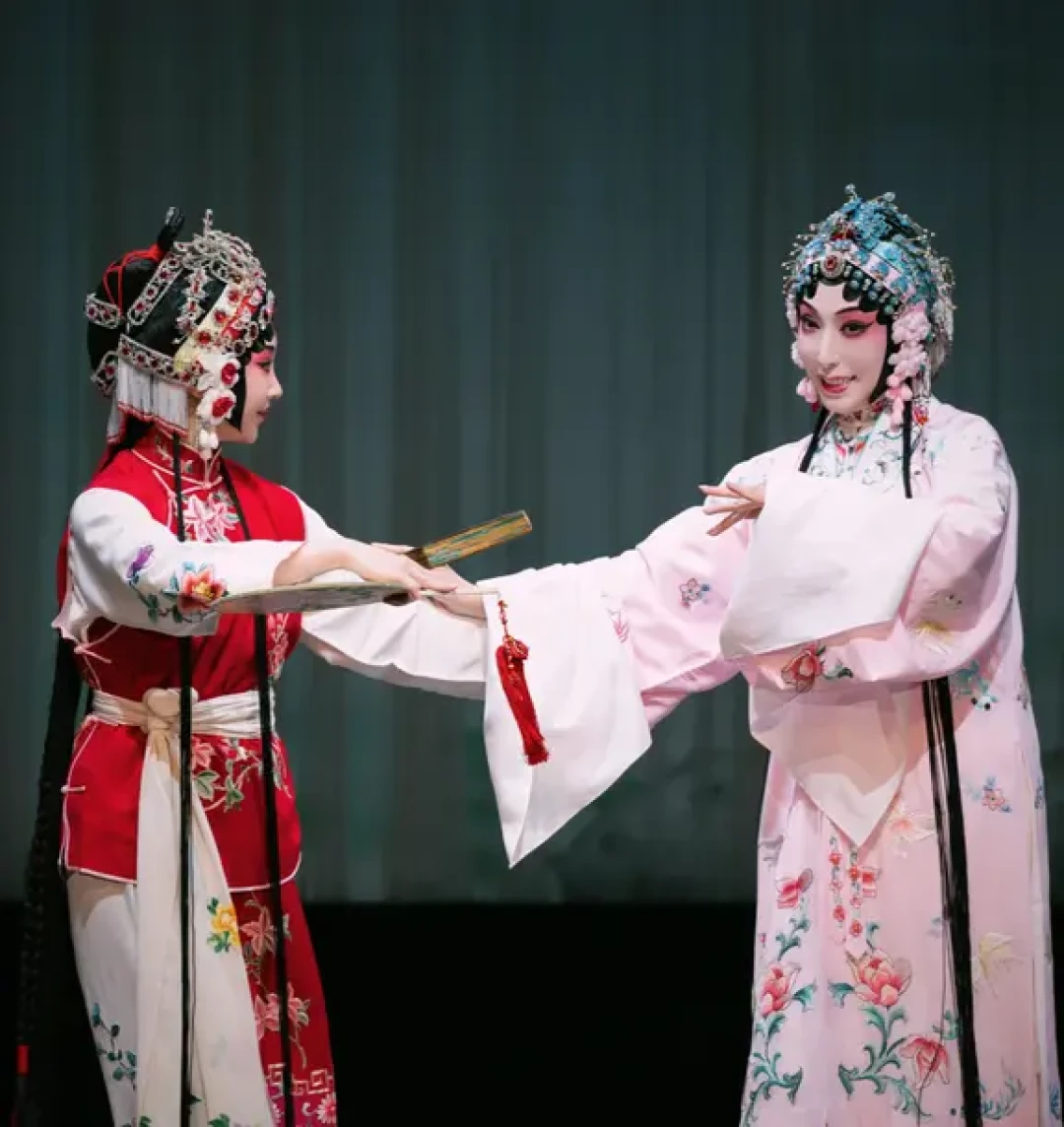 《牡丹亭》何以在四百年后依旧动人?