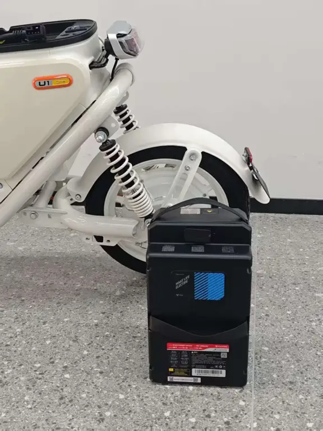 小牛U1+新国标初体验：优缺点分析