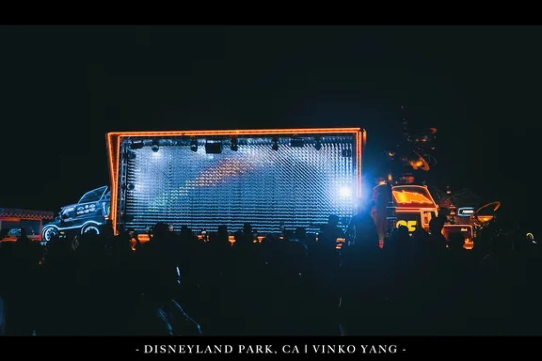 加州迪士尼夜间游玩攻略,轻松看完所有表演