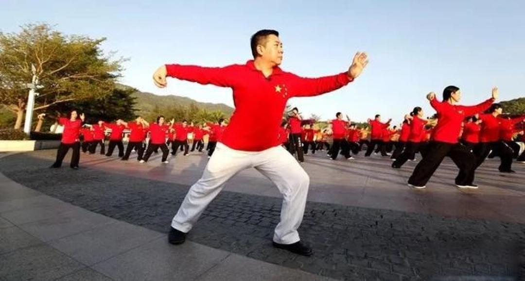 太极拳入门:牢记‘两点三导’,告别空架子