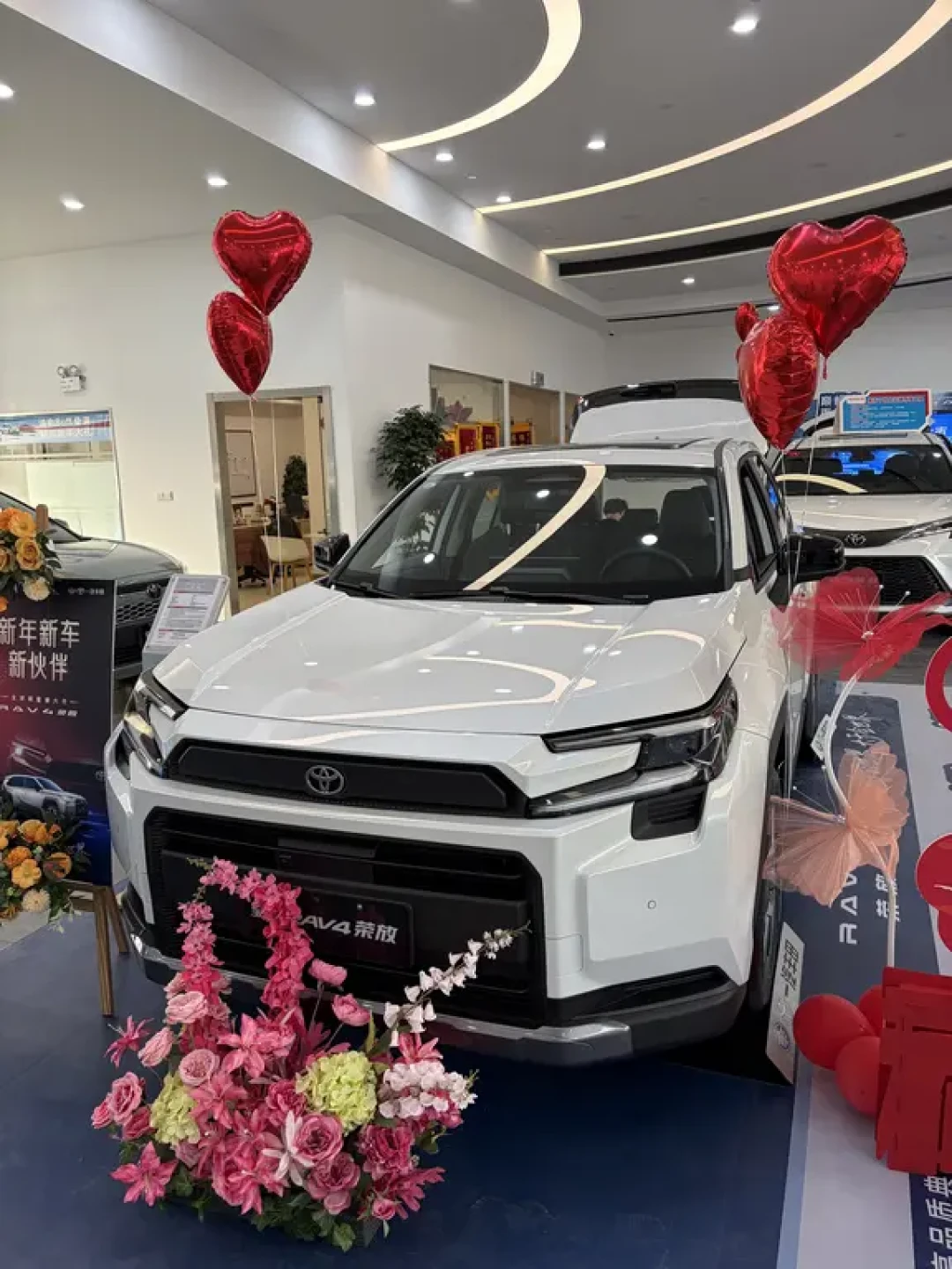 新款RAV4荣放深度体验：优缺点与选购指南