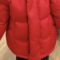 中国红羽绒服温暖宝贝新年