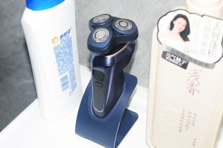 米家电动剃须刀Pro：高效智能剃须