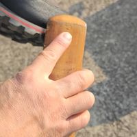 黑色翻毛鞋防水鞋蜡实操