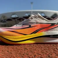 无板怎么练足弓？——鸿星尔克K101体验分享