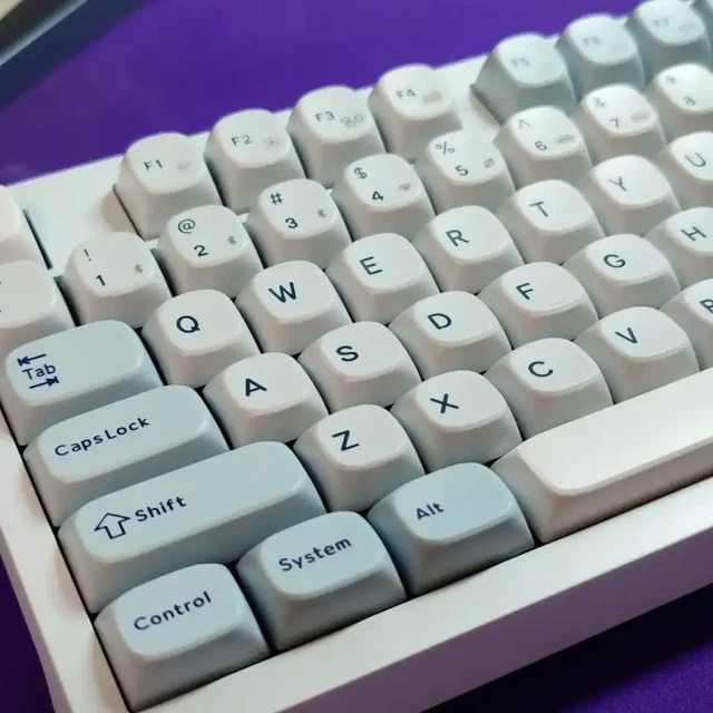 优秀键盘还在内卷自己?八千毫安时电池?：青龙 4.0 Ultra