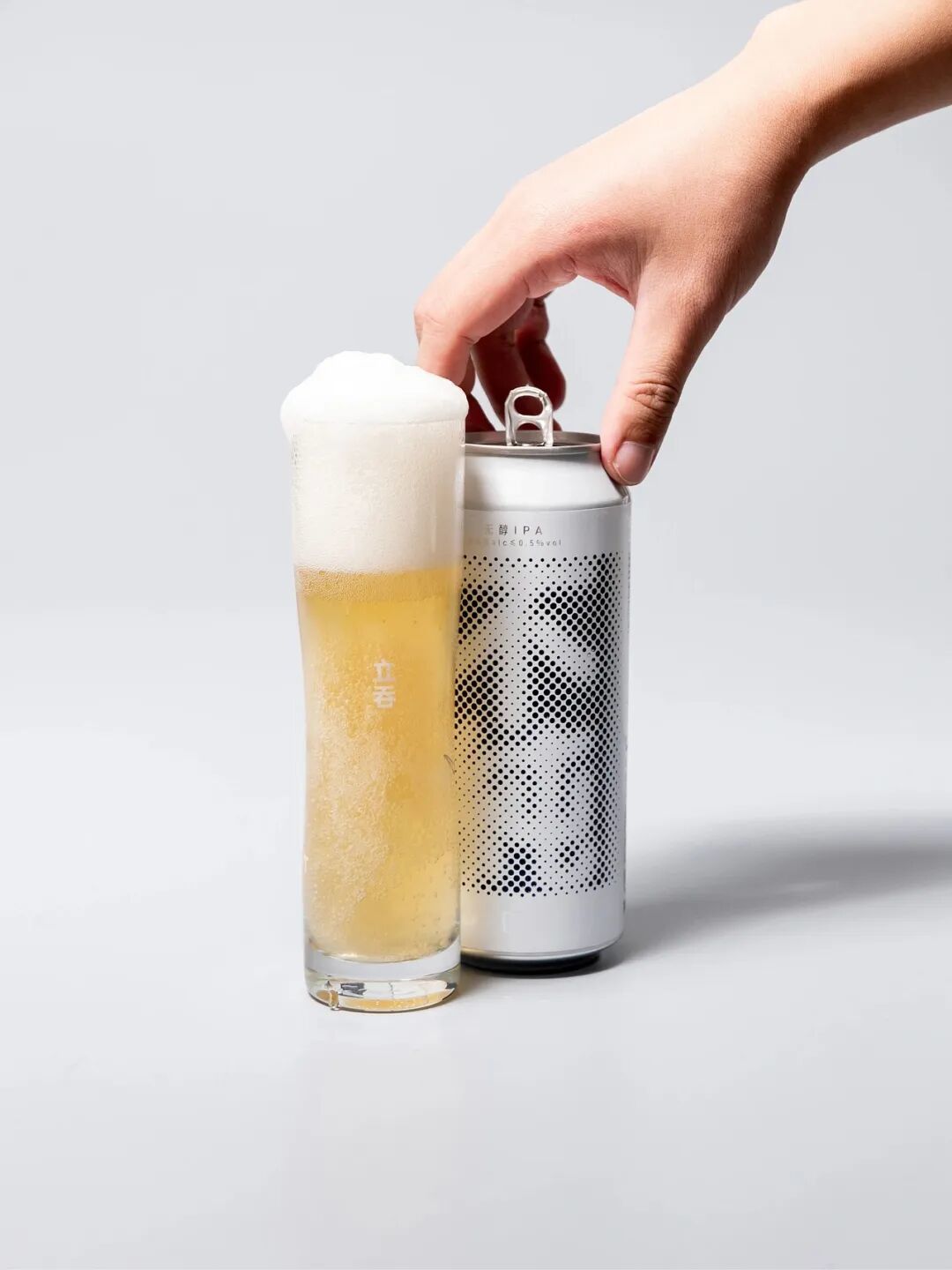 啤酒越来越会“装”了!包装正在用颜值重新定义好喝!