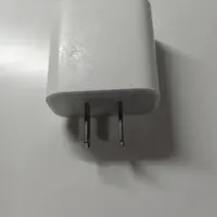 苹果17用20w原装头够用了