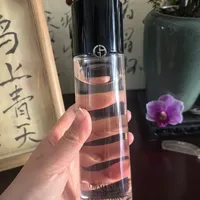 好水之三：阿玛尼粉水