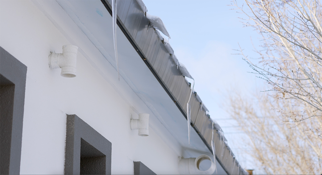 【艾肯评测】海信红焰温暖行—新疆塔城 守护雪域边城-20℃的温暖