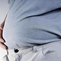 已被列入“黑名单”的8种零食：一口都不能给孩子吃！快告诉老人