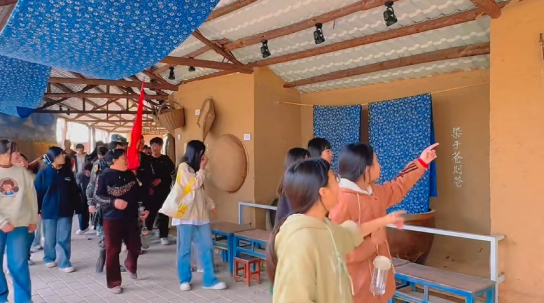 乡村老物件 = 吸金记忆点！乡村农场低成本改造别忘了这一点