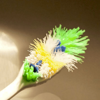 牙刷刷头多久换？旧刷头到底有多脏？