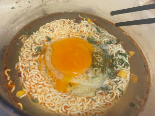 年度回购王！今麦郎超大面饼，15元两大袋的速食方便面！