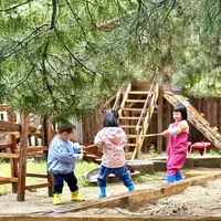 在泥土和艺术生活里长大的孩子 | 仁哲自然学园幼儿园招生