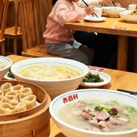 西贝关闭30%门店：不是撤退，是给品质腾空间的智慧瘦身