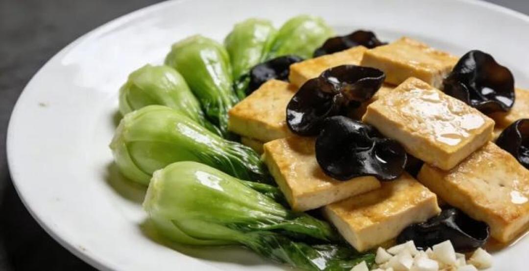 明日农历冬月二十五！吃3样素食做1件事，老传统护全家平安纳吉