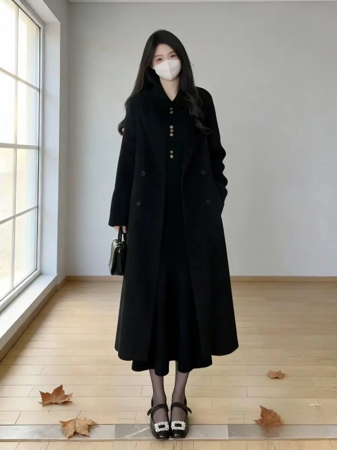 秋日黑大衣:经典永不过时的时尚单品