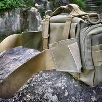 军品的品质和潮牌的气质，低调却透着硬朗的气息，无论休闲或户外