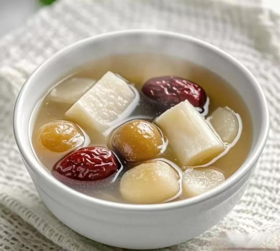 桂圆这么煮，睡得香，气血足，脸色红润，精神好！