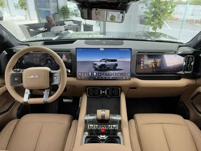 方程豹新能源车