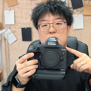 佳能5D2、5D3、5D4、1DX3还值得买吗。