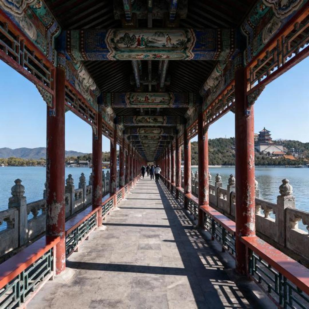 从金光穿洞到移步换景,颐和园把抽象的中式美学变活了