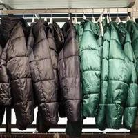 胖东来599元羽绒服充绒量213克冲上热搜