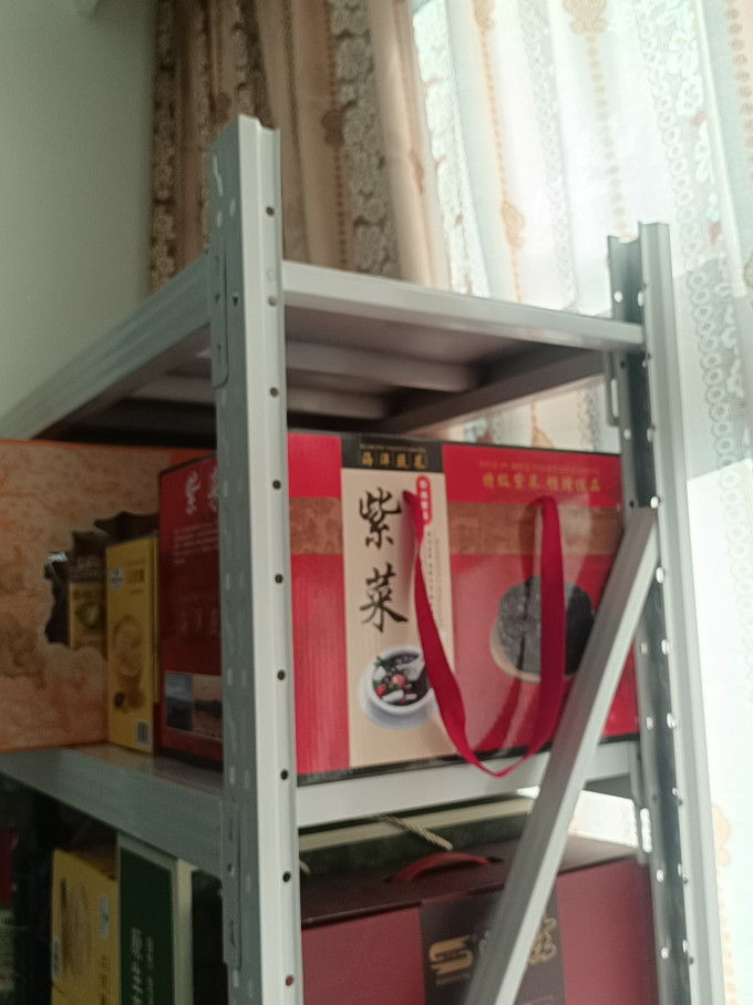 军臣客厅置物架