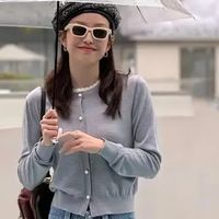 年轻人喜欢的弯刀裤，潮流时髦，到底带偏了多少中国男女的审美？